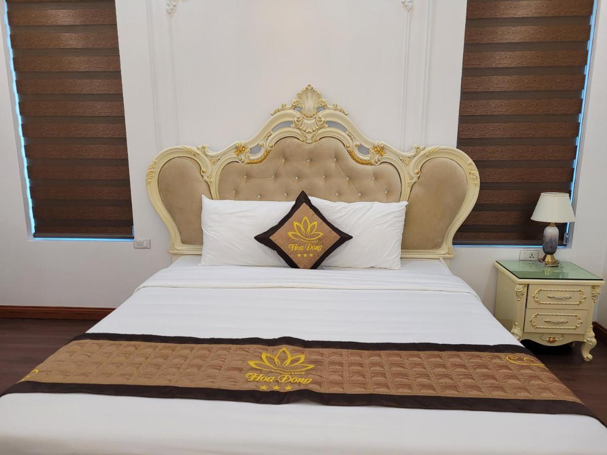 מלון Phu Ly Khach San Hoa Dong מראה חיצוני תמונה